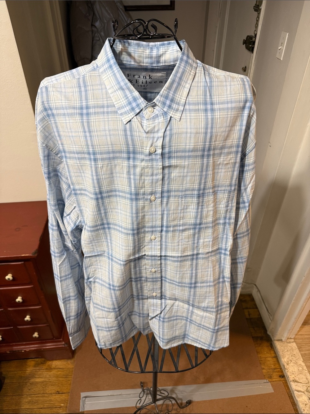 Frank & Eileen Paul Shirt XLarge Blue White Plaid 100% cotton Long Sleeve